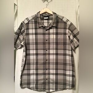 Men’s Columbia Button Down Gray‎ White Short Sleeve Size XL
